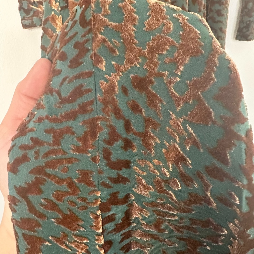 Soft Surroundings Vibrant Patterned Long Sleeve D… - image 2